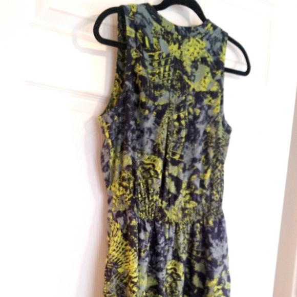 EUC Abstract Print Sleeveless Dress - Picture 5 of 5